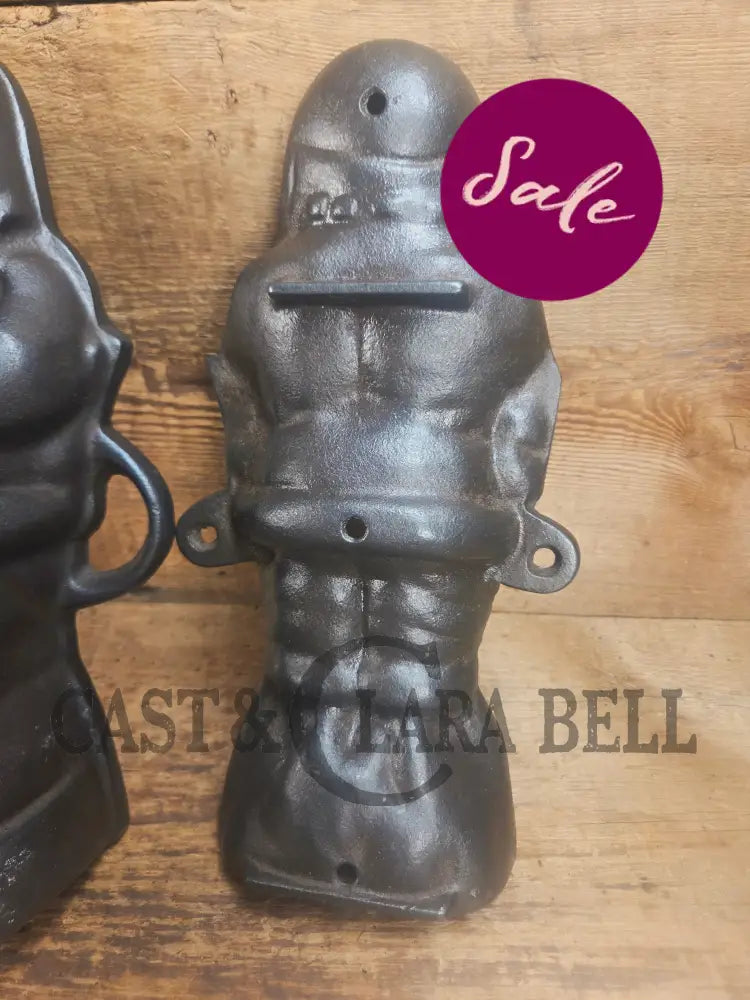 Ho Ho Hold the SHOW!! The Authentic #897/898 Griswold SANTA Cake Mold (Hello Kiddies!). Many copies are out there see