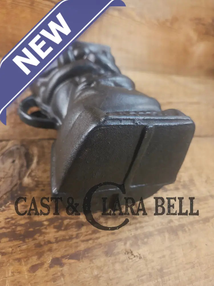 Ho Ho Hold the SHOW!! The Authentic #897/898 Griswold SANTA Cake Mold (Hello Kiddies!). Many copies are out there see