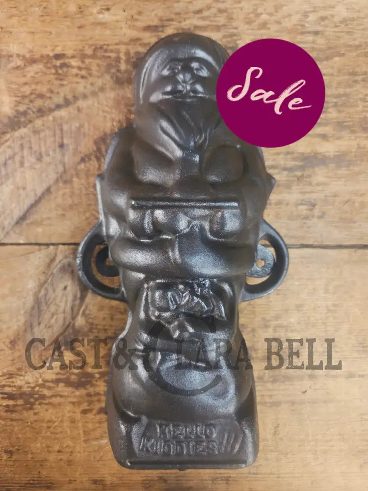 Ho Ho Hold the SHOW!! The Authentic #897/898 Griswold SANTA Cake Mold (Hello Kiddies!). Many copies are out there see