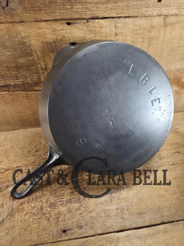 HTF 1890โs Third Series ERIE #9 B (1890โs Griswold) Cast Iron Skillet with Heat Ring 712 Smooth bottom! Skillet