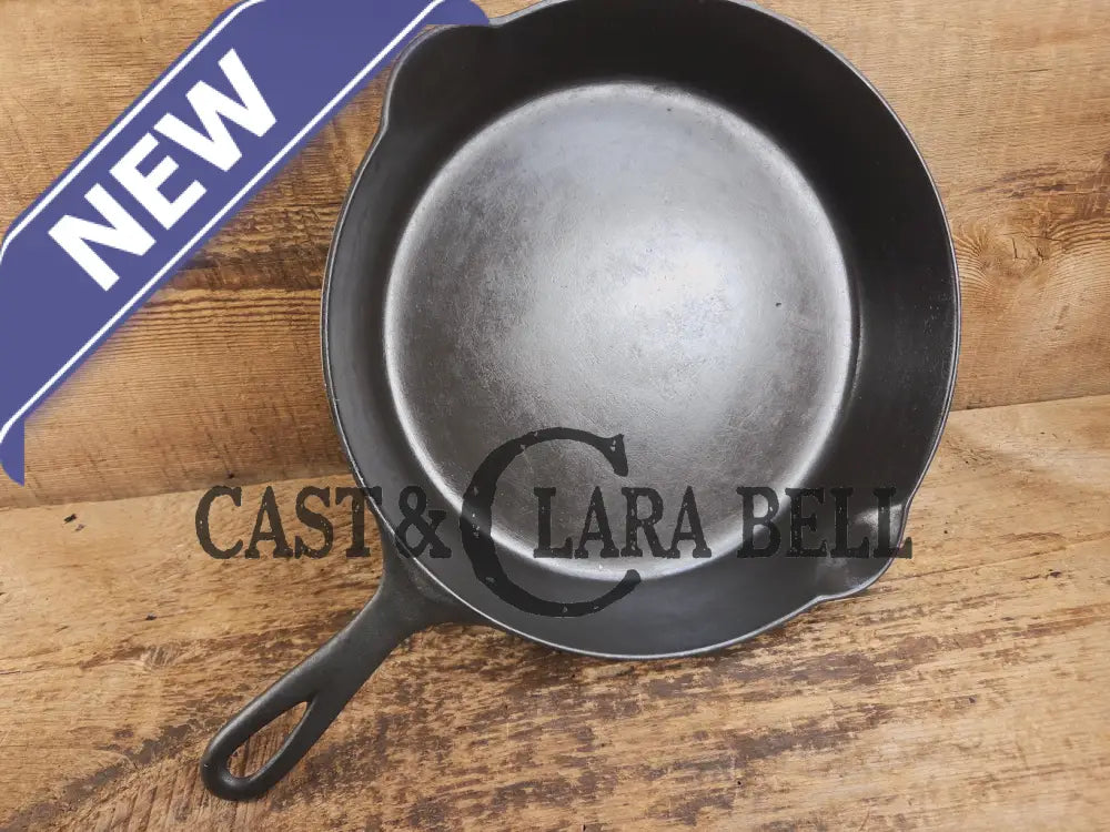 HTF 1890βs Third Series ERIE #9 (1890βs Griswold) Cast Iron Skillet with Heat Ring 711 markings not 712. Skillet