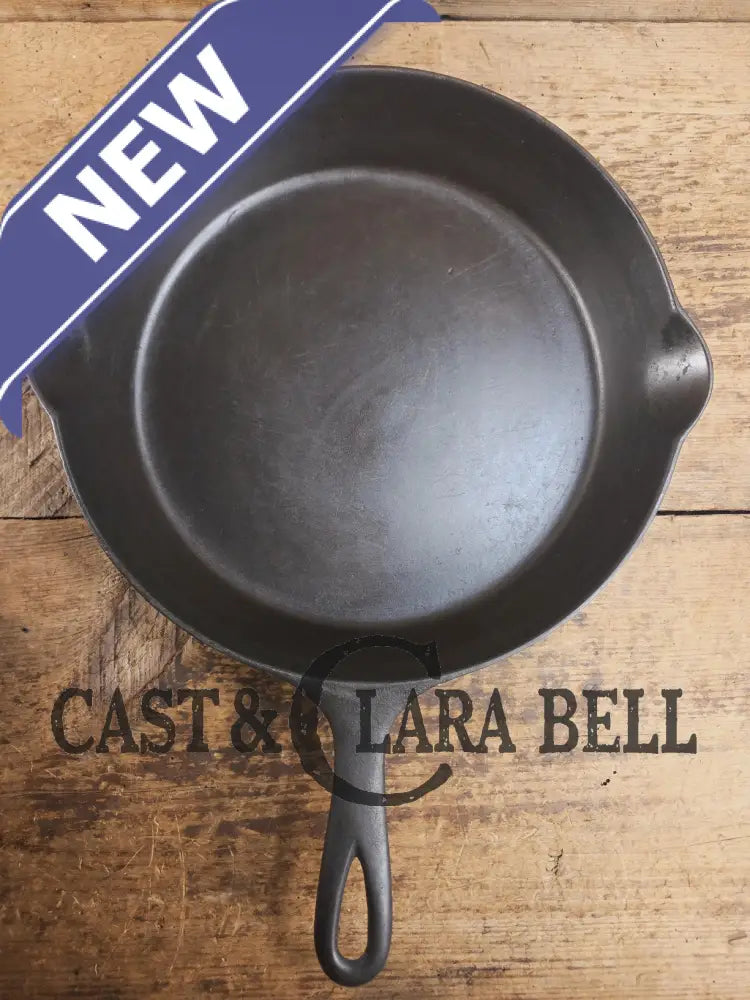 HTF 1890βs Third Series ERIE #9 (1890βs Griswold) Cast Iron Skillet with Heat Ring 711 markings not 712. Skillet