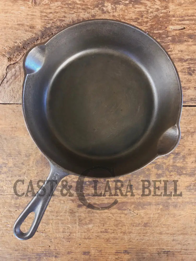 HTF! 1920’s #5 O’Brien and O’Brien (Chicago IL) Cast iron Skillet. Unique for the collector! - Skillet