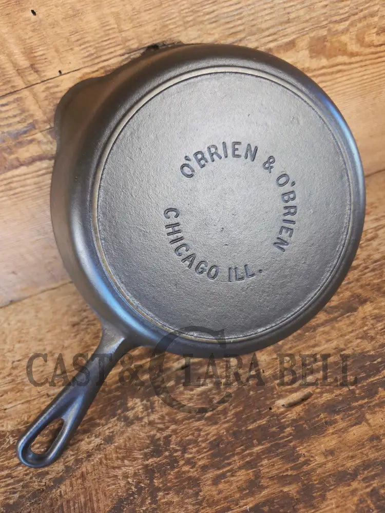 HTF! 1920’s #5 O’Brien and O’Brien (Chicago IL) Cast iron Skillet. Unique for the collector! - Skillet