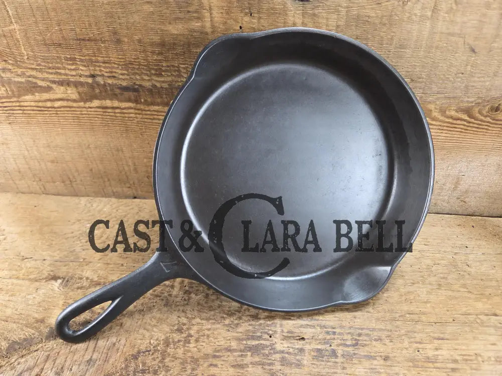HTF 1920’s Griswold Fully Marked Victor #7 Skillet with Heat Ring 721 B. Fully Restored and Ready to Use! Skillet