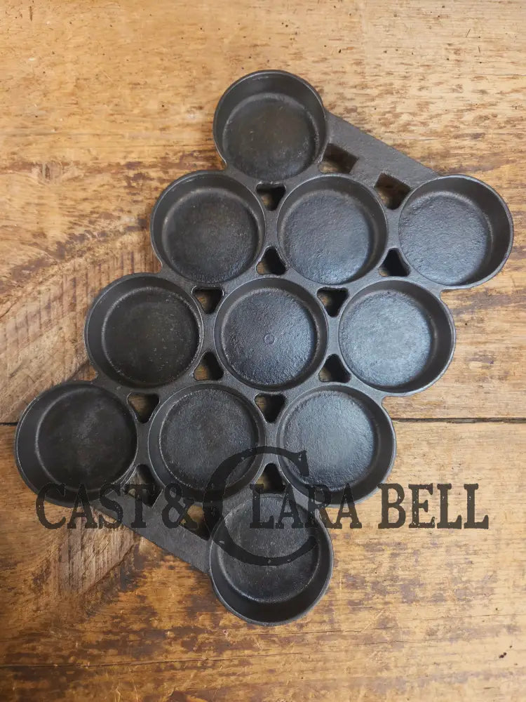 HTF 1920βs Griswold No. 1 Gem Pan Variation 1 11 cup p/n 940. Rarity 4 Bakeware