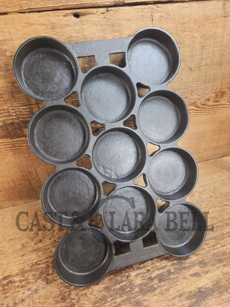 HTF 1920’s Griswold No. 1 Gem Pan Variation 1 11 cup p/n 940. Rarity 4 Bakeware
