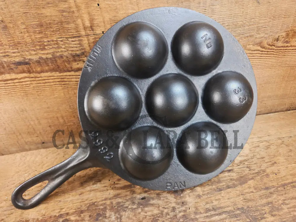 HTF 1920βs Griswold No. 33 Cast Iron Munk Pan 2992 Skillet