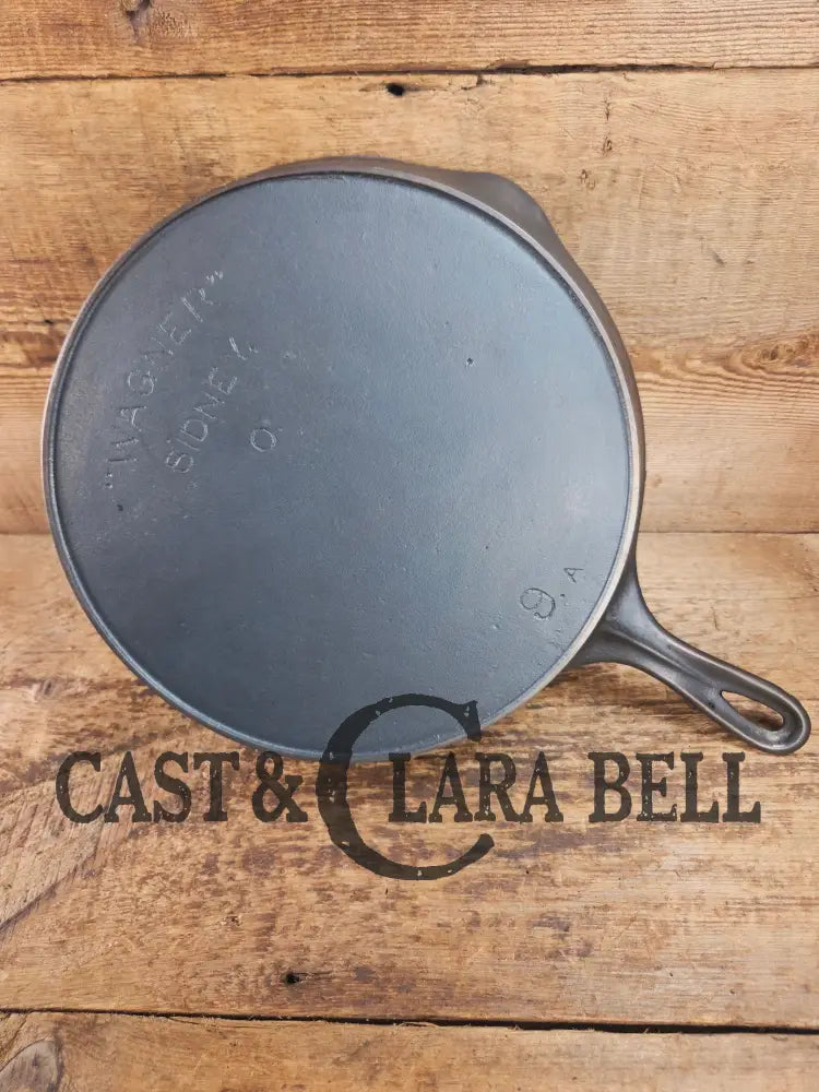 HTF 1920’s Wagner Sidney O #9 ’Arc Straight’ Skillet with Heat Ring. Beautiful design superior performance Skillet