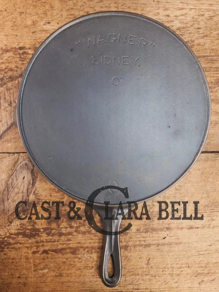 HTF 1920’s Wagner Sidney O #9 ’Arc Straight’ Skillet with Heat Ring. Beautiful design superior performance Skillet