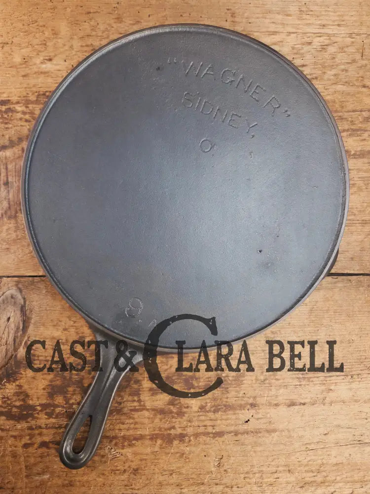 HTF 1920’s Wagner Sidney O #9 ’Arc Straight’ Skillet with Heat Ring. Beautiful design superior performance Skillet