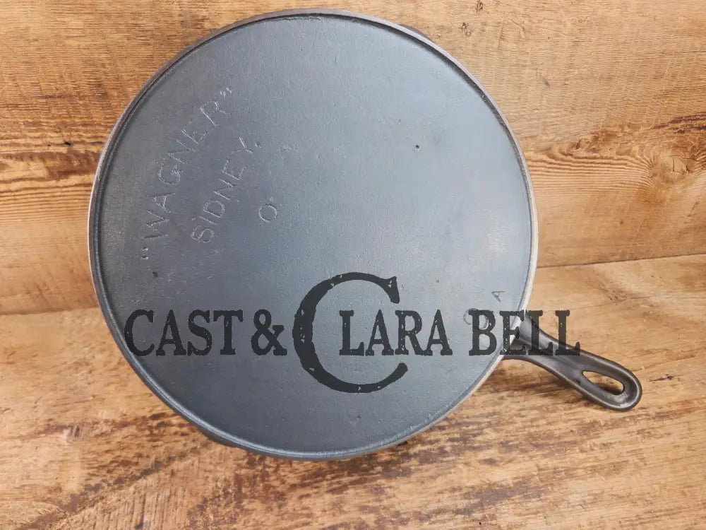 HTF 1920’s Wagner Sidney O #9 ’Arc Straight’ Skillet with Heat Ring. Beautiful design superior performance Skillet