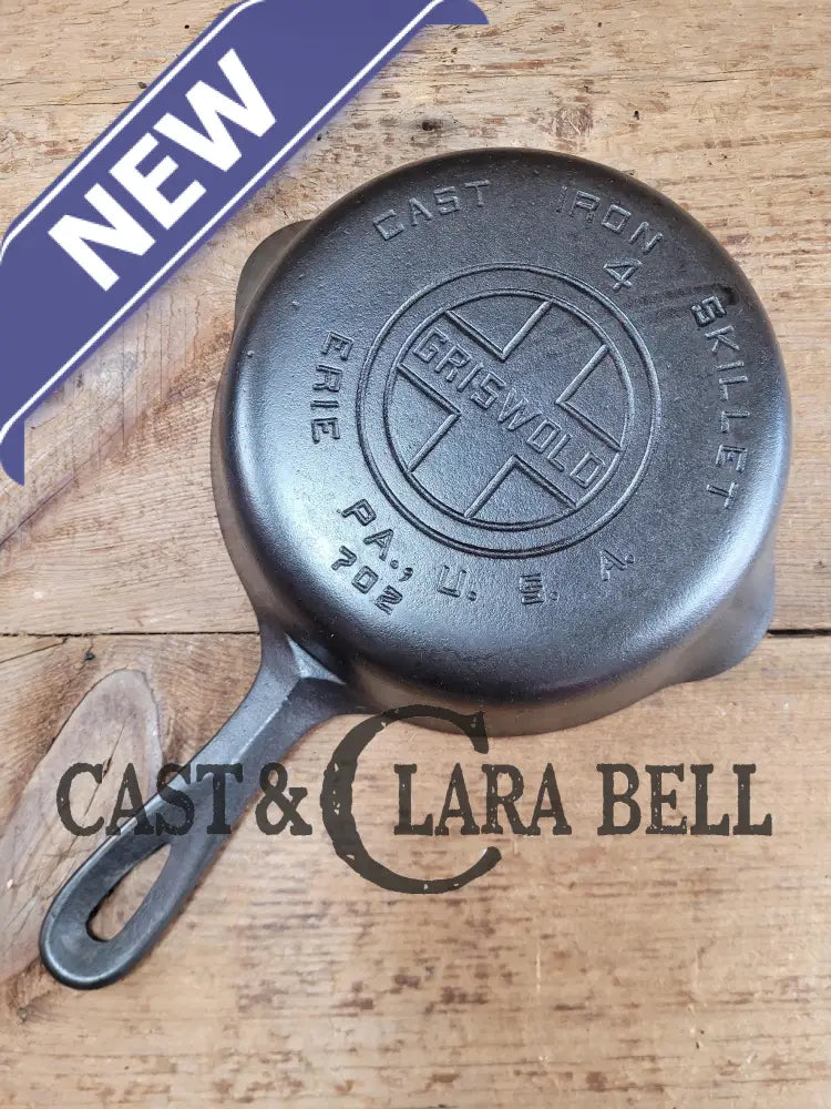 Htf 1930’S Griswold #4 Cast Iron Skillet With Large Block Logo 702 Smooth Bottom. Awesome Piece!
