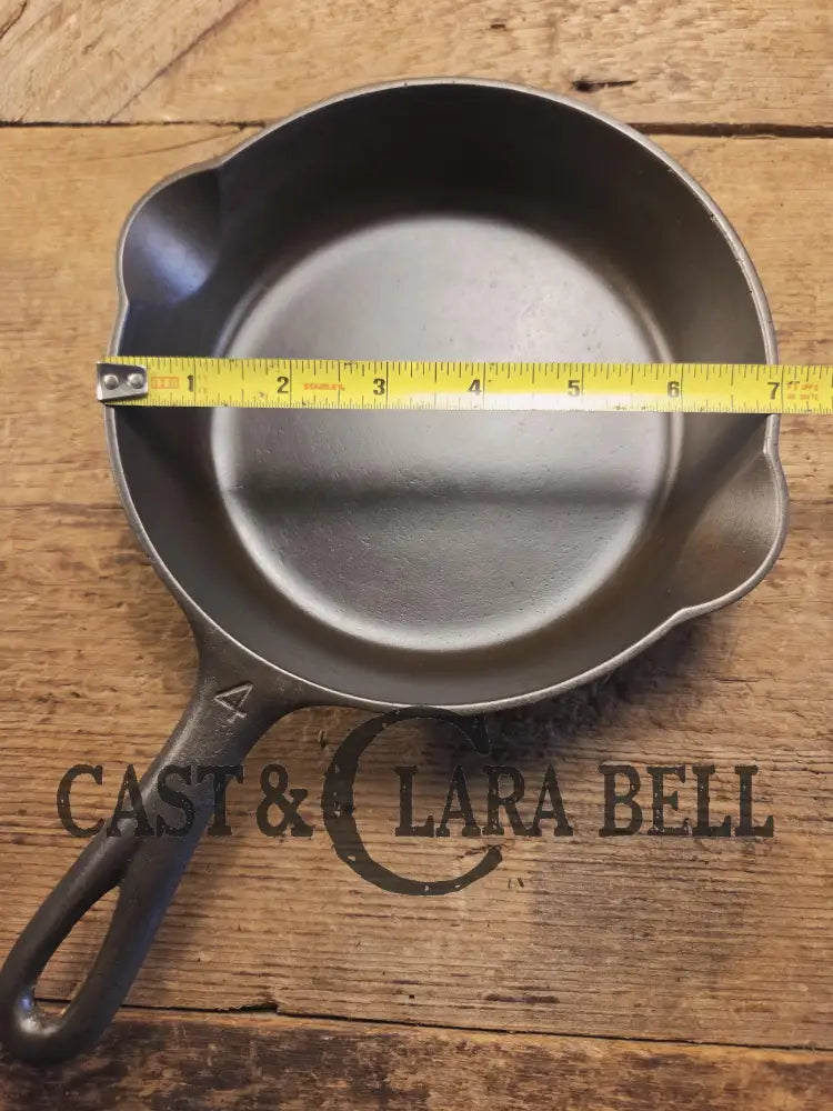 HTF 1930’s Griswold #4 Cast Iron Skillet with Large Block Logo 702 Smooth Bottom. Collector Grade Skillet