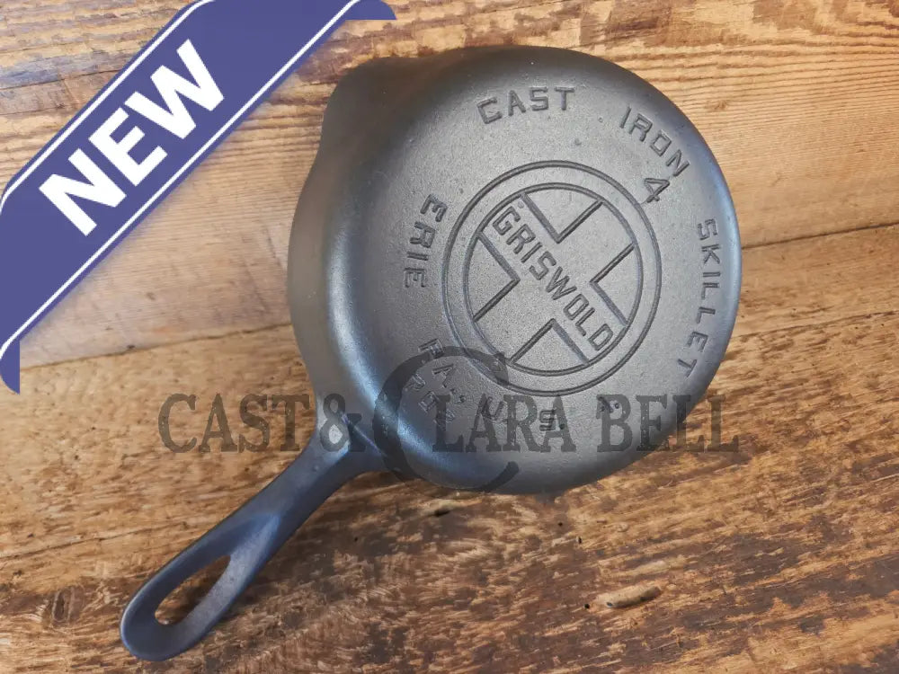 HTF 1930’s Griswold #4 Cast Iron Skillet with Large Block Logo 702 Smooth Bottom. Collector Grade - Skillet