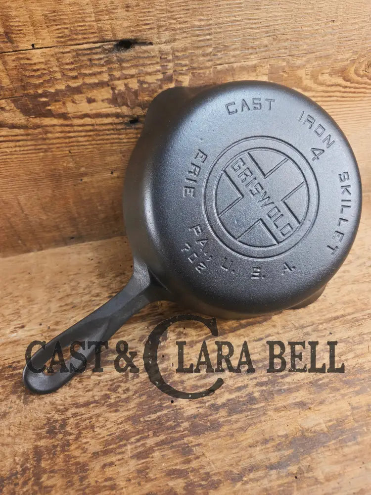 HTF 1930’s Griswold #4 Cast Iron Skillet with Large Block Logo 702 Smooth Bottom. Collector Grade Skillet