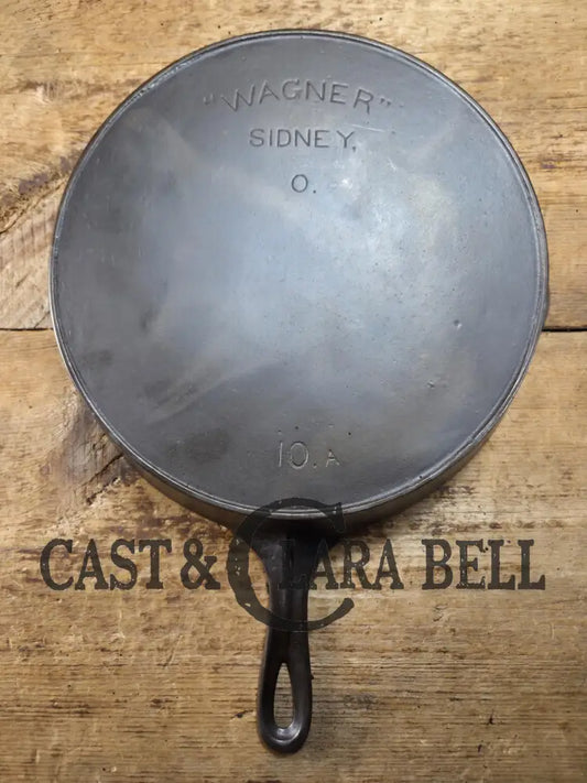 HTF and Gorgeous! Early 1900βs Wagner βArc Straightβ logo #10A Cast Iron Skillet. Big skillet for big appetites! SC24