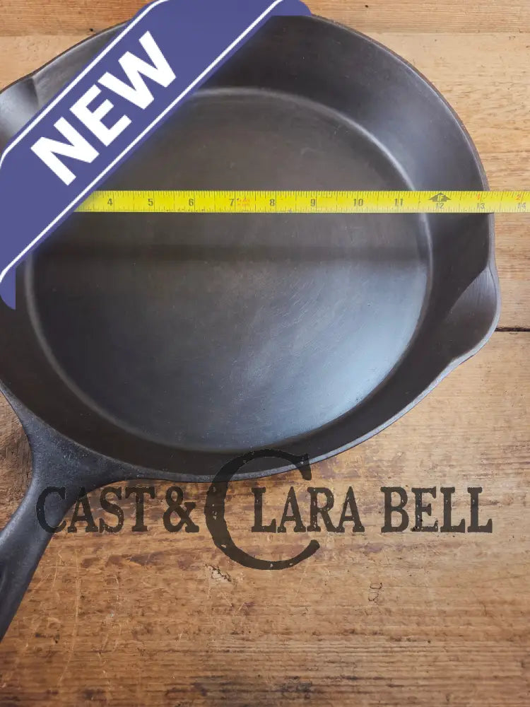 HTF and Gorgeous! Early 1900’s Wagner ’Arc Straight’ logo #12 Cast Iron Skillet Skillet