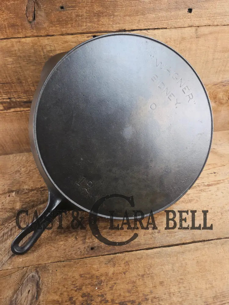 HTF and Gorgeous! Early 1900’s Wagner ’Arc Straight’ logo #12 Cast Iron Skillet Skillet