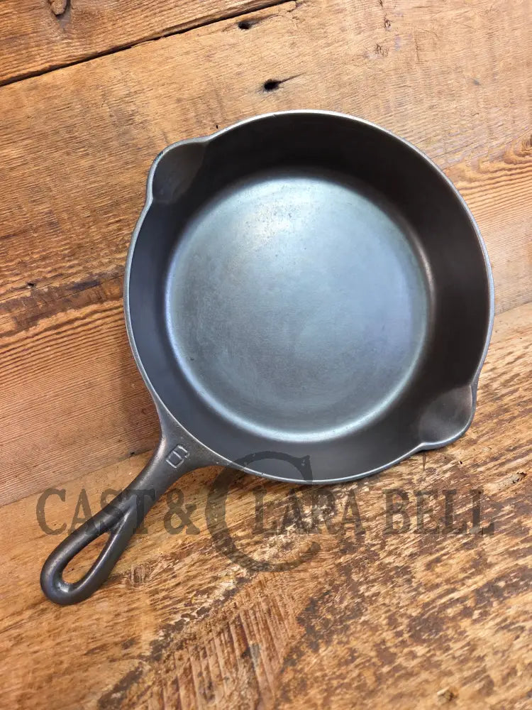 HTF Early 1900βs Griswold #6 Cast Iron Skillet Large Slant Logo 699 ERIE logo - Skillet