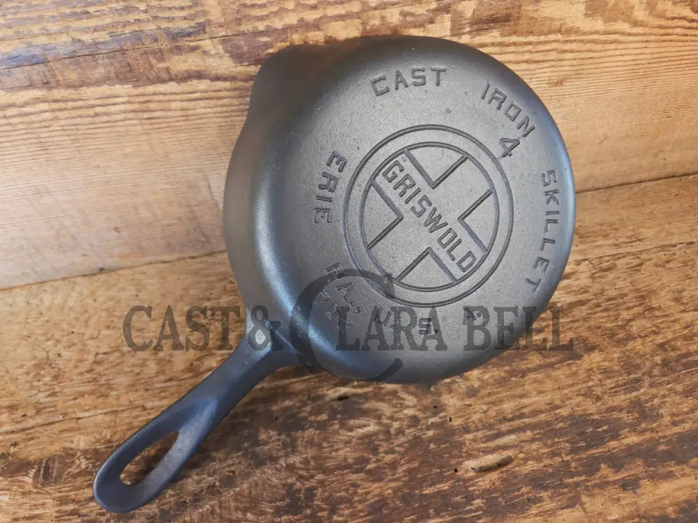 HTF 1930’s Griswold #4 Cast Iron Skillet with Large Block Logo 702 Smooth Bottom. Collector Grade - Skillet