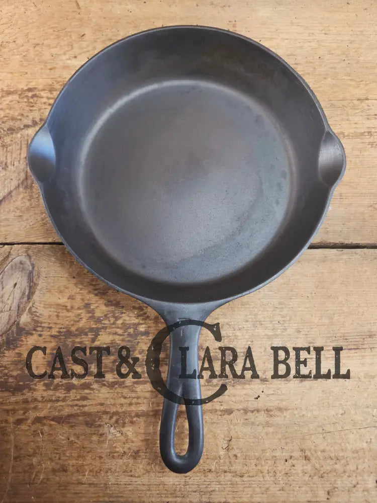 HTF Griswold No. 7 Cast Iron Skillet with Small Block Logo and Grooved Handle 701 Skillet