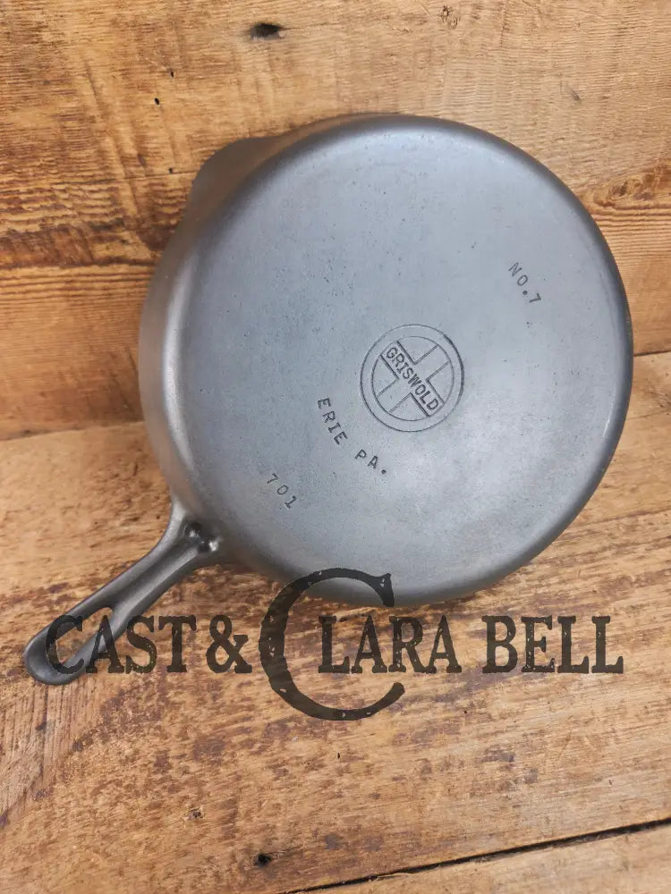 HTF Griswold No. 7 Cast Iron Skillet with Small Block Logo and Grooved Handle 701 Skillet