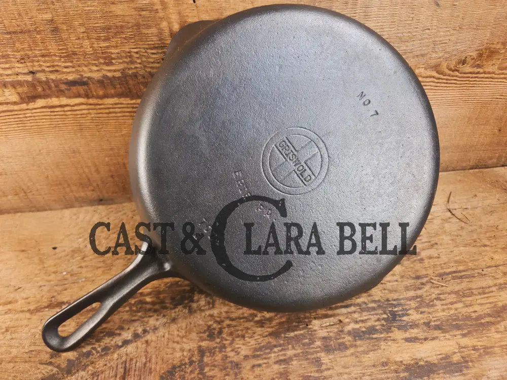 HTF Griswold No. 7 Cast Iron Skillet with Small Block Logo and Grooved Handle 701 B Skillet