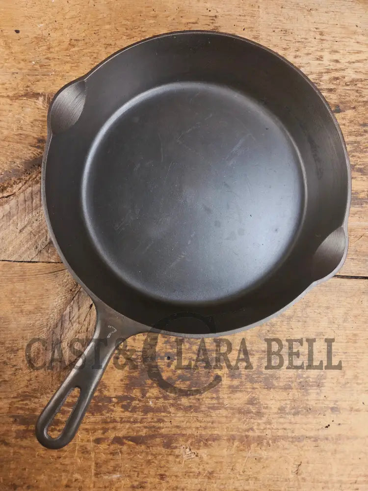 HTF Griswold No. 7 Cast Iron Skillet with Small Block Logo and Grooved Handle 701 B Skillet