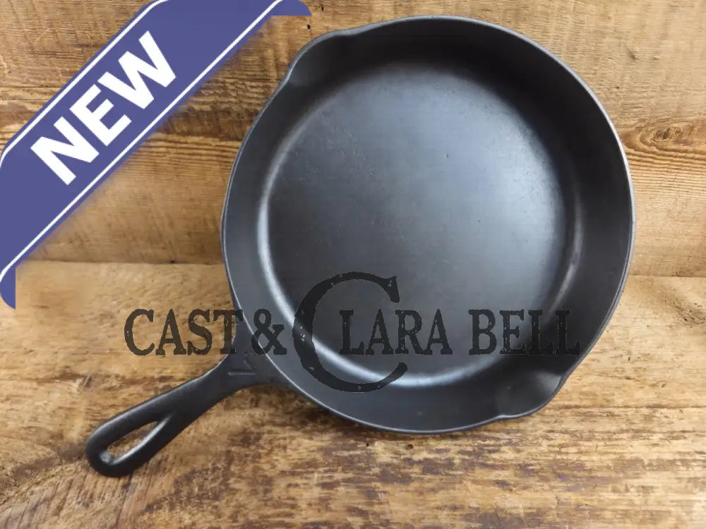 HTF Martin Stove & Range Co. #7 Cast Iron Skillet with βHamburgerβ Logo. Versatile and elegant Skillet