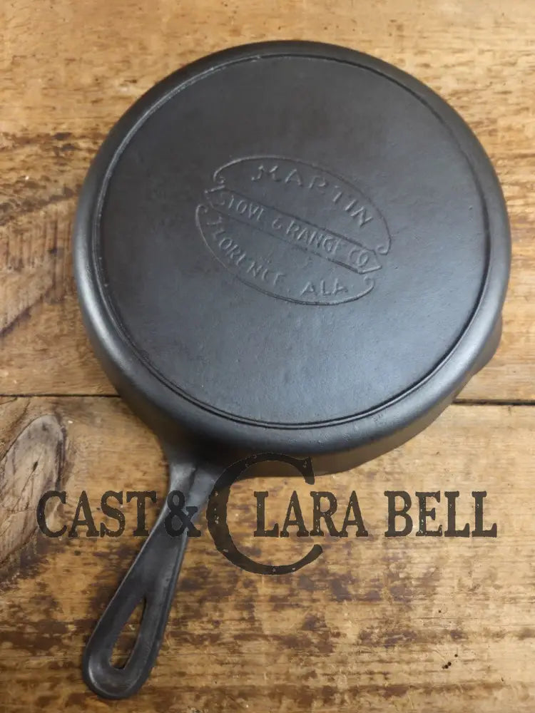 HTF Martin Stove & Range Co. #7 Cast Iron Skillet with ’Hamburger’ Logo. Versatile and elegant Skillet