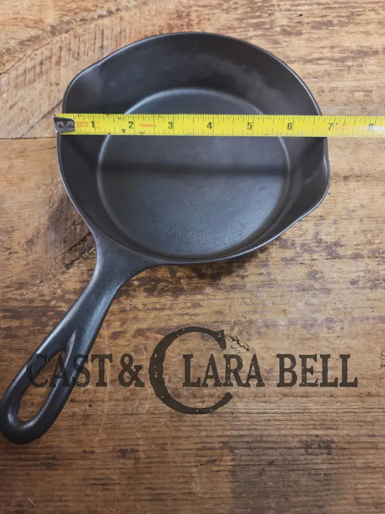 HTF! Wapak #4 Straight tapered logo beautiful skillet! Restored Seasoned and Ready to Use! Skillet