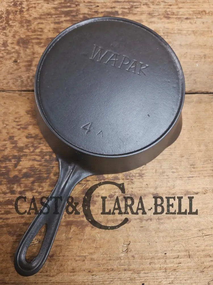 HTF! Wapak #4 Straight tapered logo beautiful skillet! Restored Seasoned and Ready to Use! Skillet