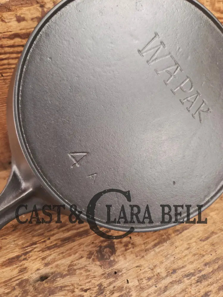 HTF! Wapak #4 Straight tapered logo beautiful skillet! Restored Seasoned and Ready to Use! Skillet