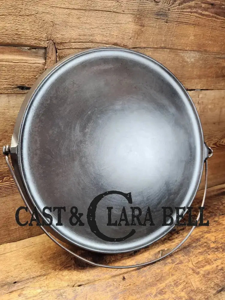 Huge! 1930โS Griswold No. 14 Round Griddle With Bail And Small Logo. The Largest Made Of Its