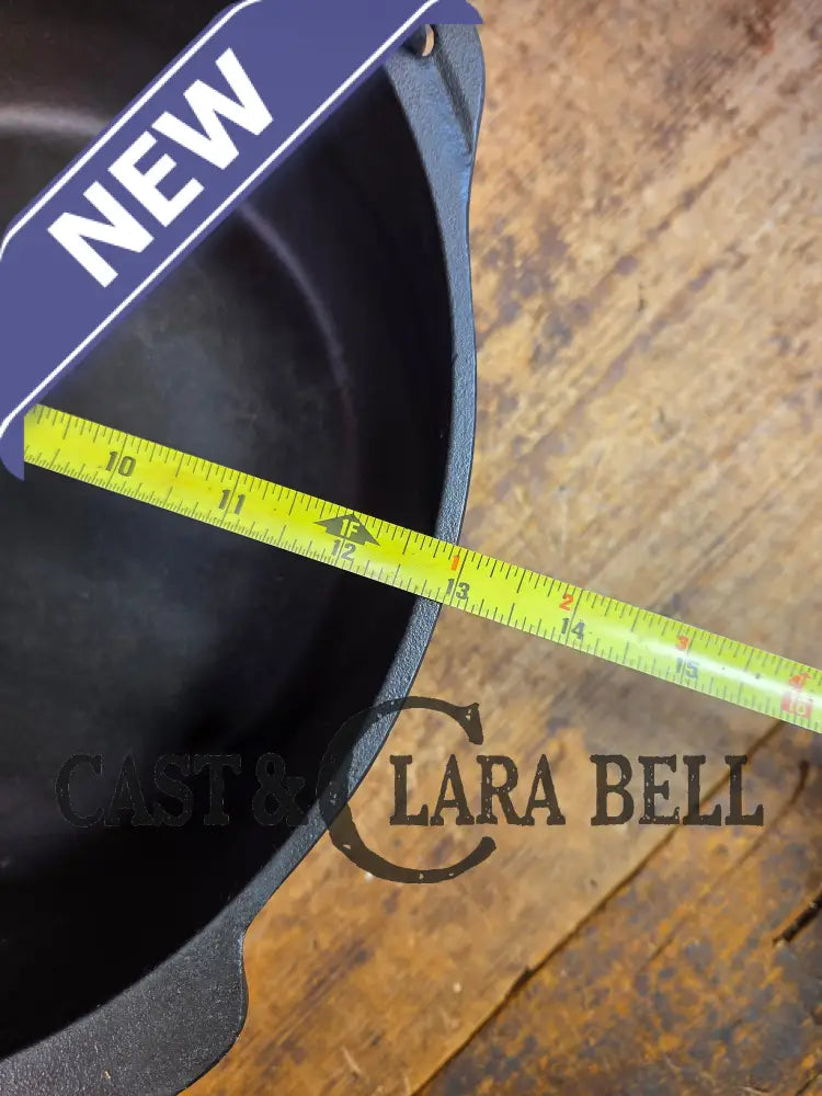 HUGE 1940βs Era Lodge Dutch Oven. Wonderful condition ready to use! - Dutch Ovens Trivets & Kettles