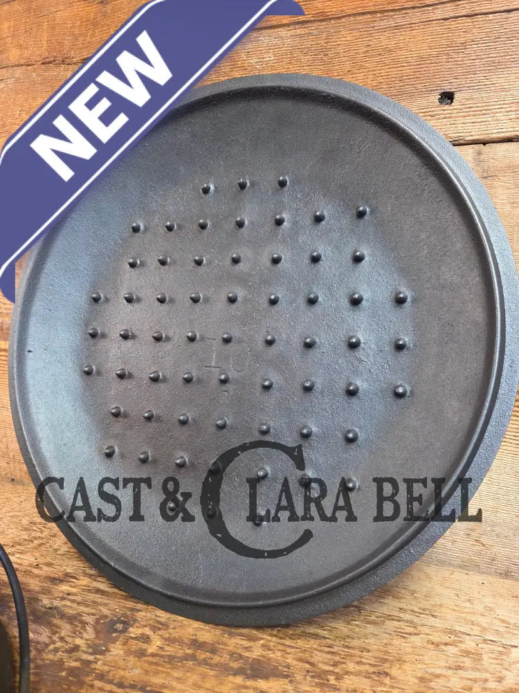 HUGE 1940βs Era Lodge Dutch Oven. Wonderful condition ready to use! - Dutch Ovens Trivets & Kettles