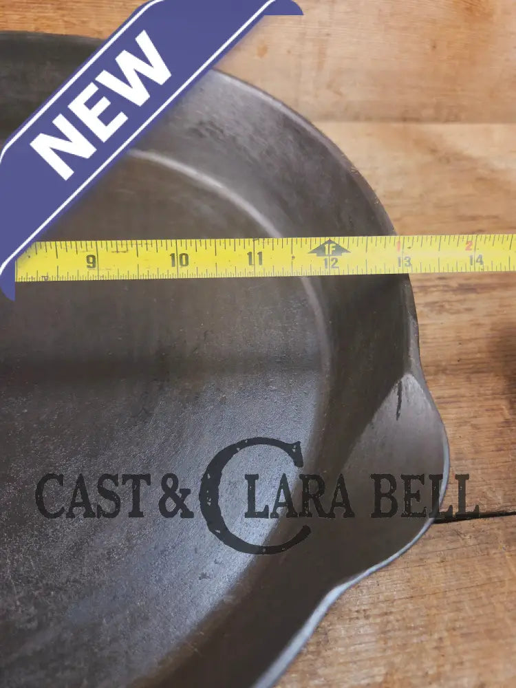 HUGE and hard to find 1910βs Early Favorite Piqua Ware #12 Cast Iron Skillet Smiley Logo great for gas or coil tops!