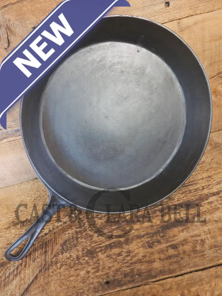Huge Antique gate-marked unknown #12 skillet. Est 1880’s. Left single spout heat ring bottom w/ pointy handle - Skillet