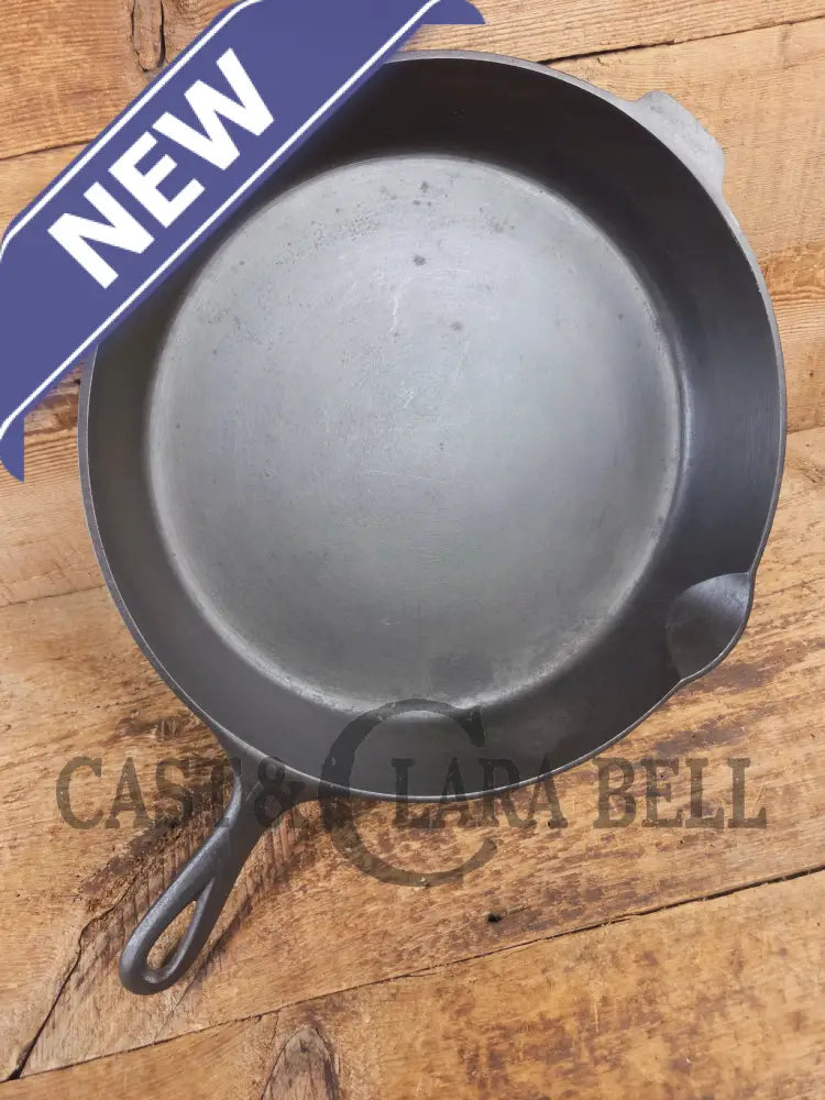 Huge beautiful 1930βs Griswold No. 12 Skillet with Small Block Logo and Heat Ring 719 D - Skillet
