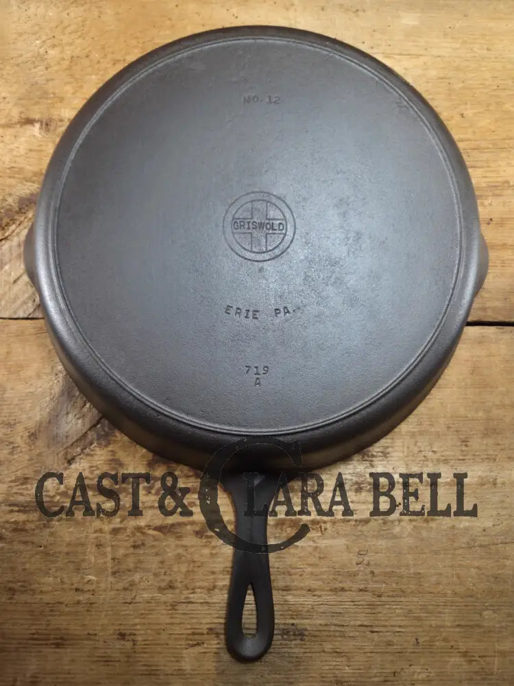 Huge beautiful 1930’s Griswold No. 12 Skillet with Small Block Logo and Heat Ring 719 D Skillet