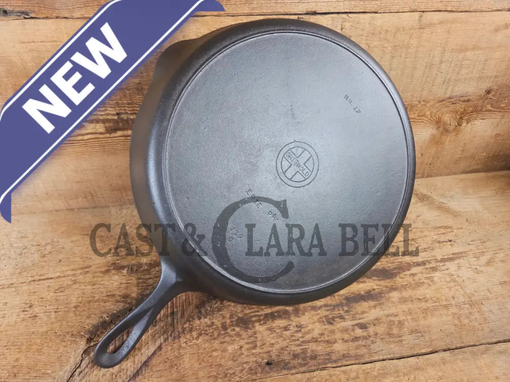 Huge beautiful 1930βs Griswold No. 12 Skillet with Small Block Logo and Heat Ring 719 D - Skillet
