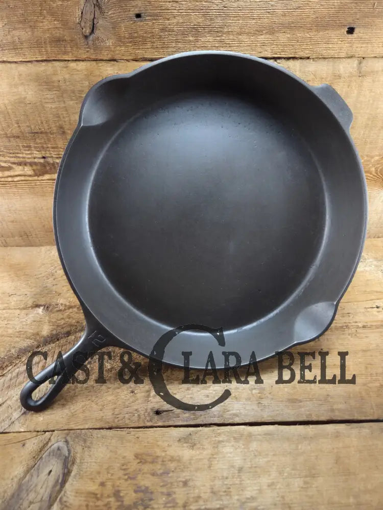 Huge beautiful 1930’s Griswold No. 12 Skillet with Small Block Logo and Heat Ring 719 D Skillet