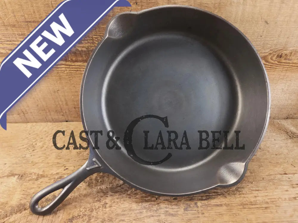 I love this skillet! Classic 1910’s Lodge Raised #7 Heat Ring Single Notch. Light sleek and ready to cook with! Skillet