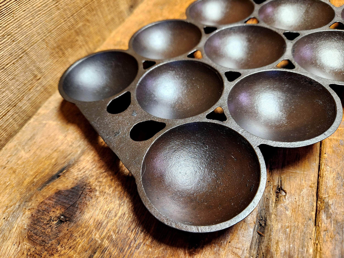 Rare Variation 3 1910S Griswold No. Gem Pan With Slant Block Logo 942 Bakeware