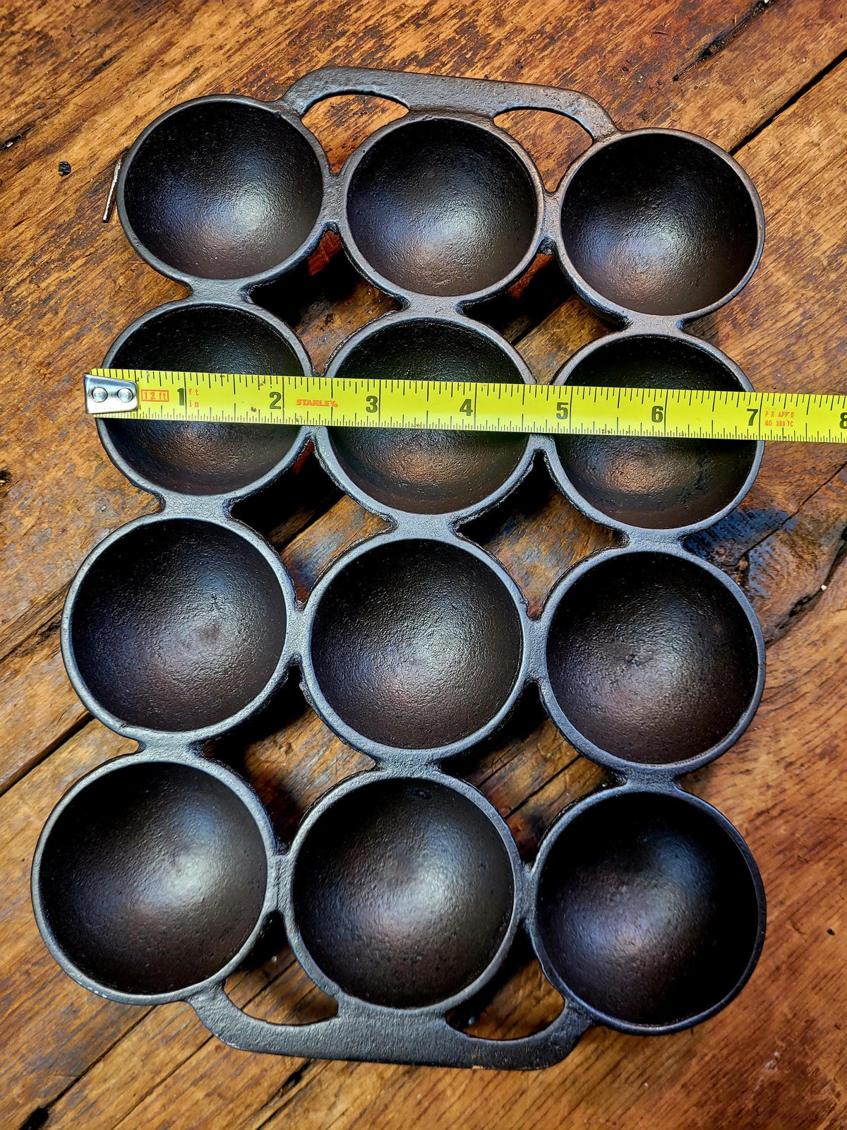 Wonderful Gift Idea Or Treat For Yourself! 1920’S Unmarked Griswold 12 Cup Brownie Pan P/N 947.