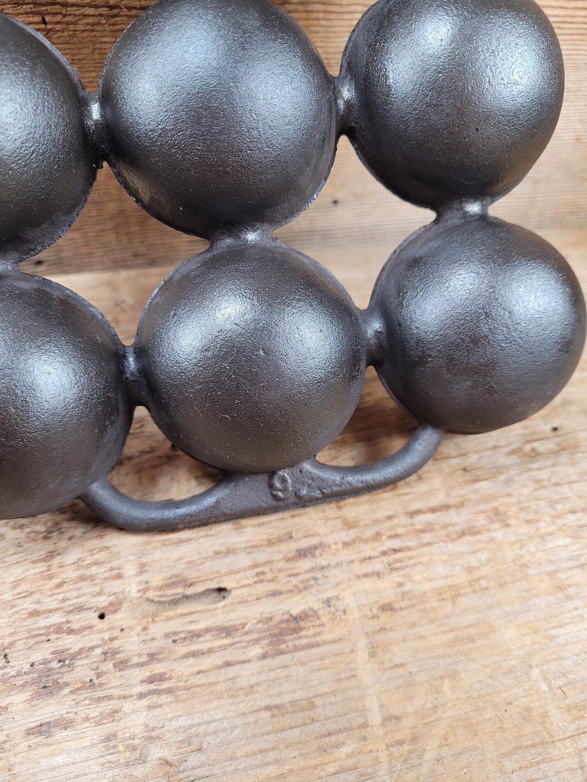 Great Gift! 1930’S #9 Wagner ’Golf Ball’ Brownie Pan. Open Air Design Gorgeous! Bakeware