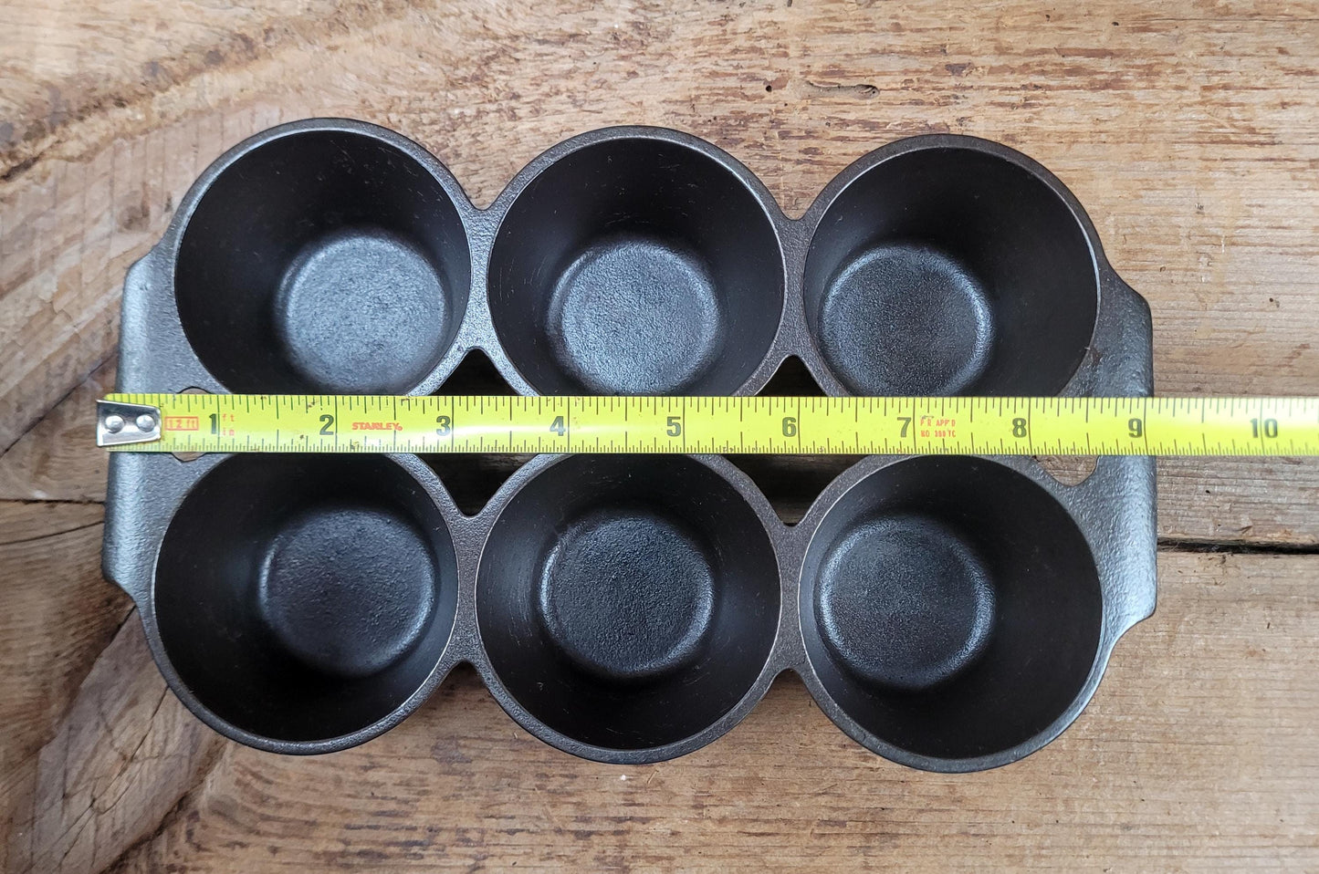 Beautiful 1920's Griswold 6 Cup Muffin/Popover Pan, 6141, Variation 5, Rarity 3. Amazing gift