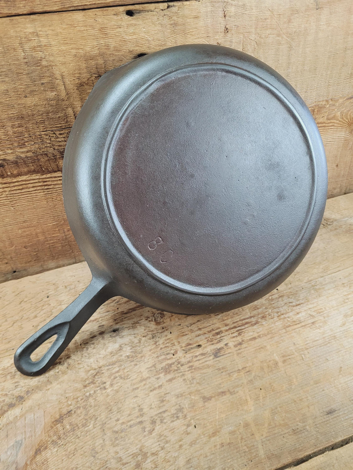 The Classic 8! 1940’s early Birmingham Stove & Range Red Mountain Series #8 Skillet 8C