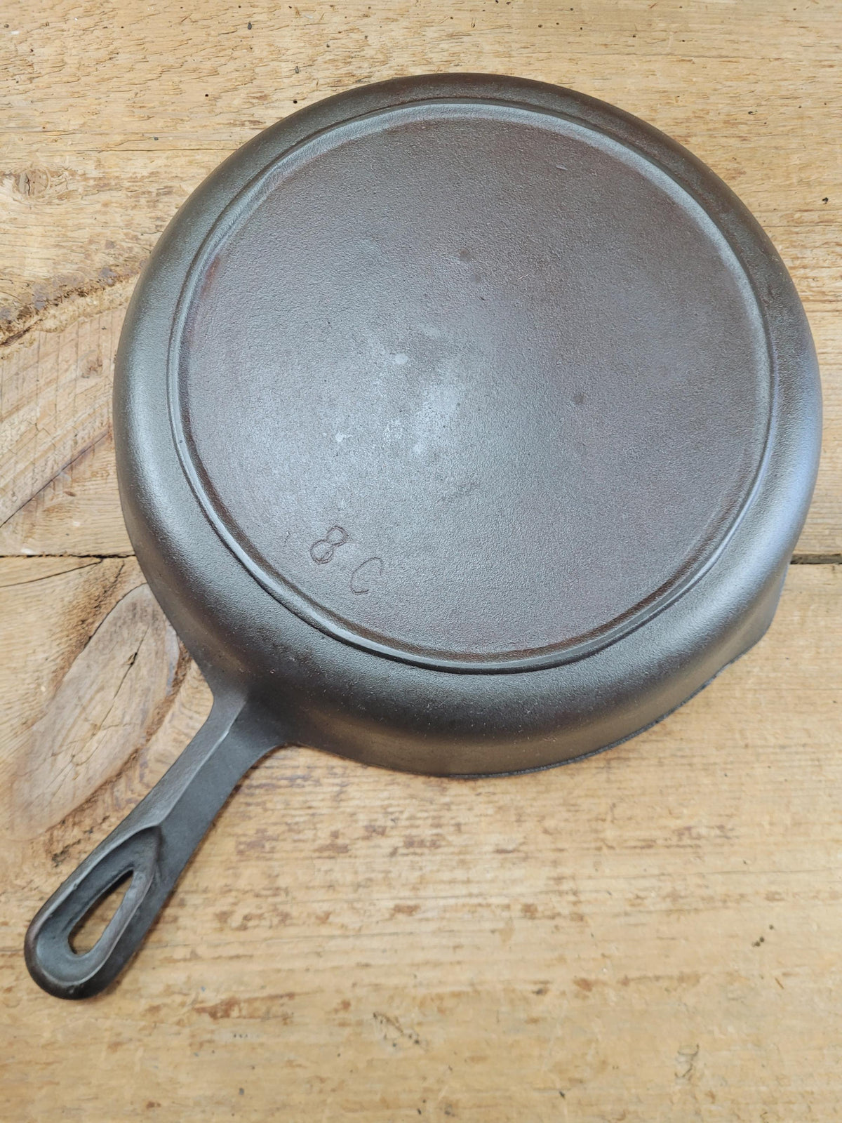 The Classic 8! 1940’s early Birmingham Stove & Range Red Mountain Series #8 Skillet 8C